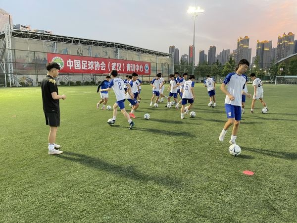 武汉冠军第一次夺冠,2019年武汉市校园足球总决赛