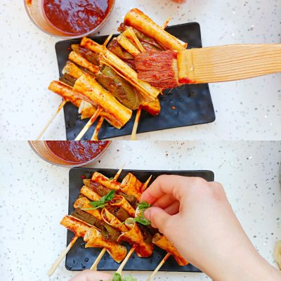 #一勺葱伴侣，成就招牌美味#夏天是属于辣椒豆皮串串的季节