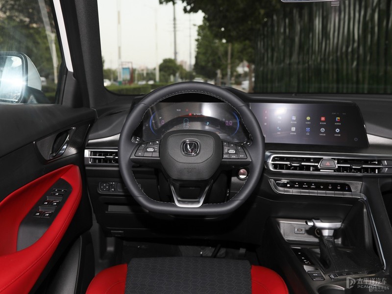 优惠多少？哪款受欢迎？探店体验长安CS35PLUS