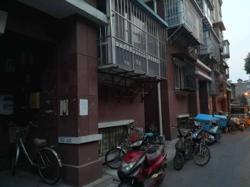 学区房致命打击不买房也能上学,学区房2023年影响大不大