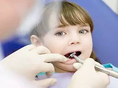 小朋友不适合做根管治疗怎么办,4岁孩子做根管治疗需要拍片吗