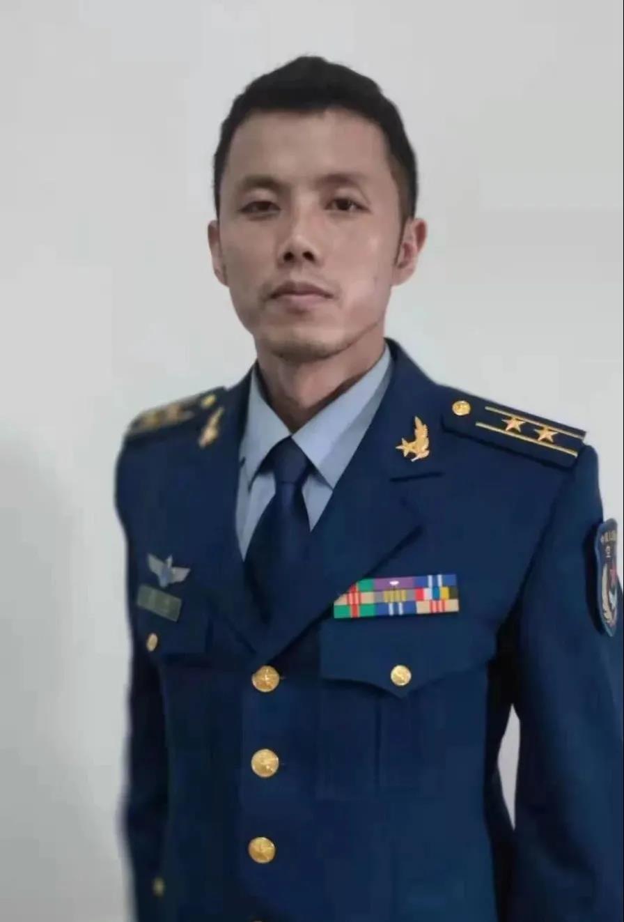 四川宜宾军人2019年三等功表彰,四川军人二等功