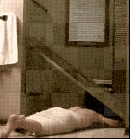 别在门口放“门垫”了？真脏！学学年轻人的做法，干净又实用