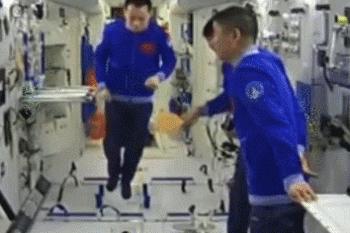 为什么中国人那么擅长打乒乓球,中国人为啥打乒乓球这么厉害