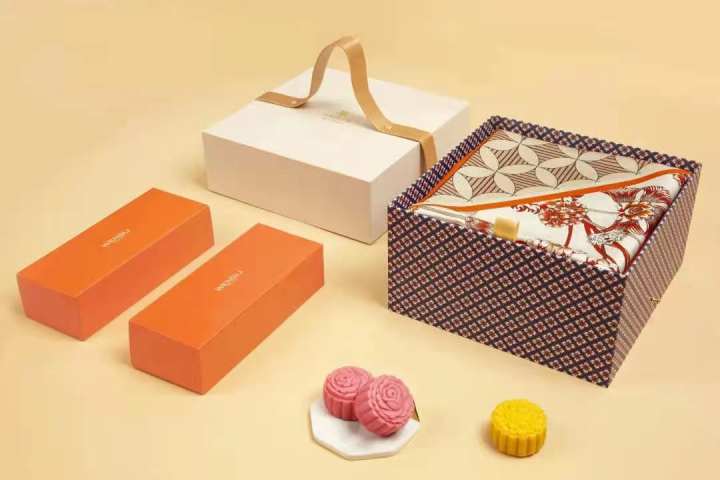 推联名、打文化IP、出盲盒……老字号杭产月饼组团出圈