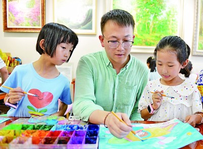 课后校外服务,课后服务与家长下班时间衔接