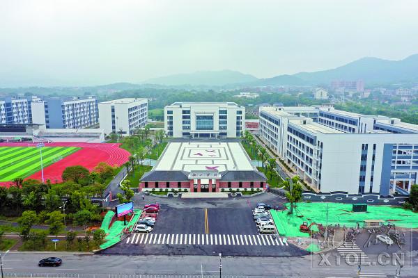 闊跺北鍔卞織鎴愰暱鏁欒偛瀛︽牎,闊跺北瀛︽牎2015