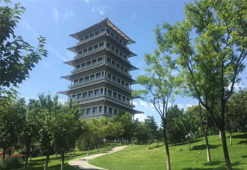 西安经开三小导游词,泾河新城第一中学导游词