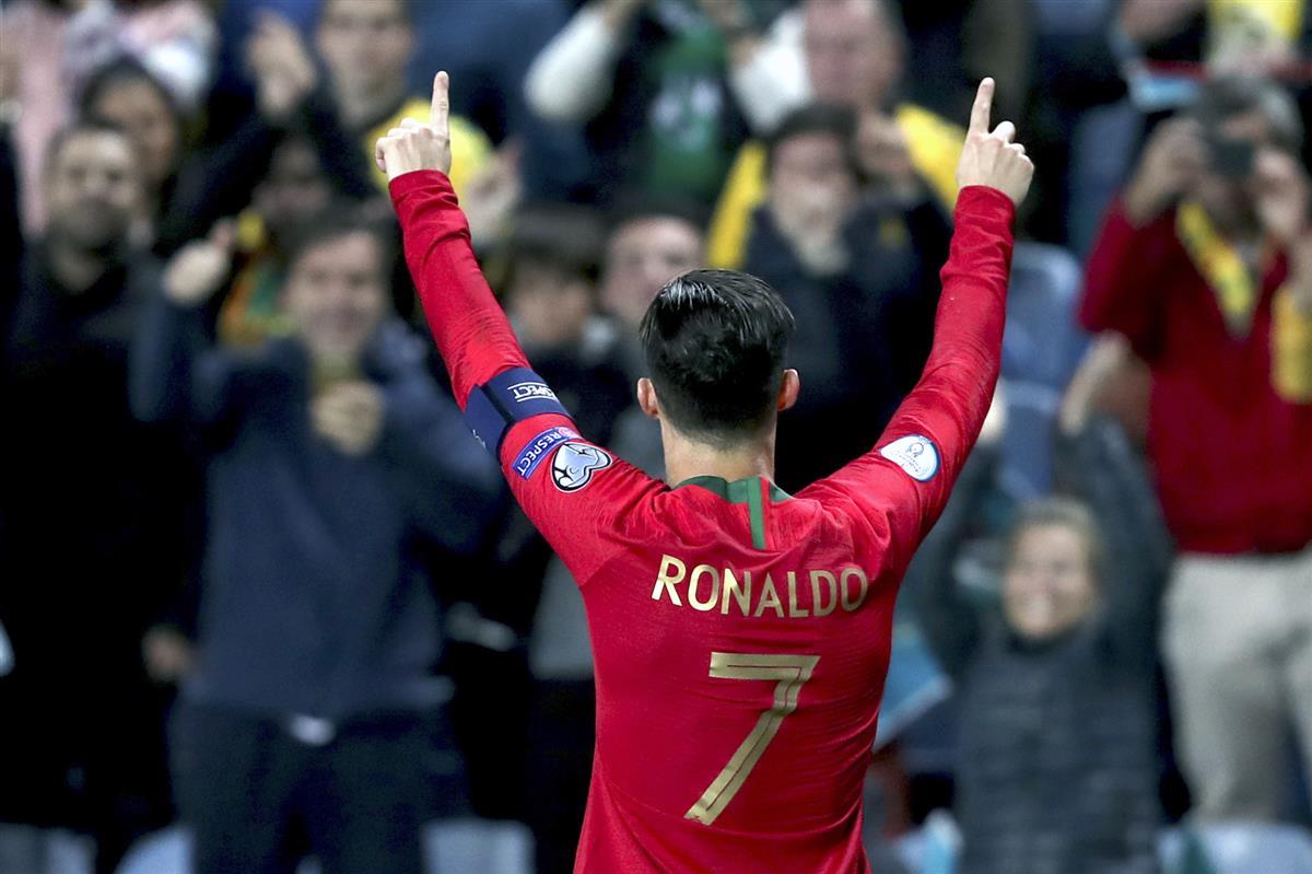 国家队戴帽次数,国家队戴帽子的瞬间