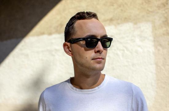 智能太阳眼镜facebook,雷朋眼镜官网最新消息