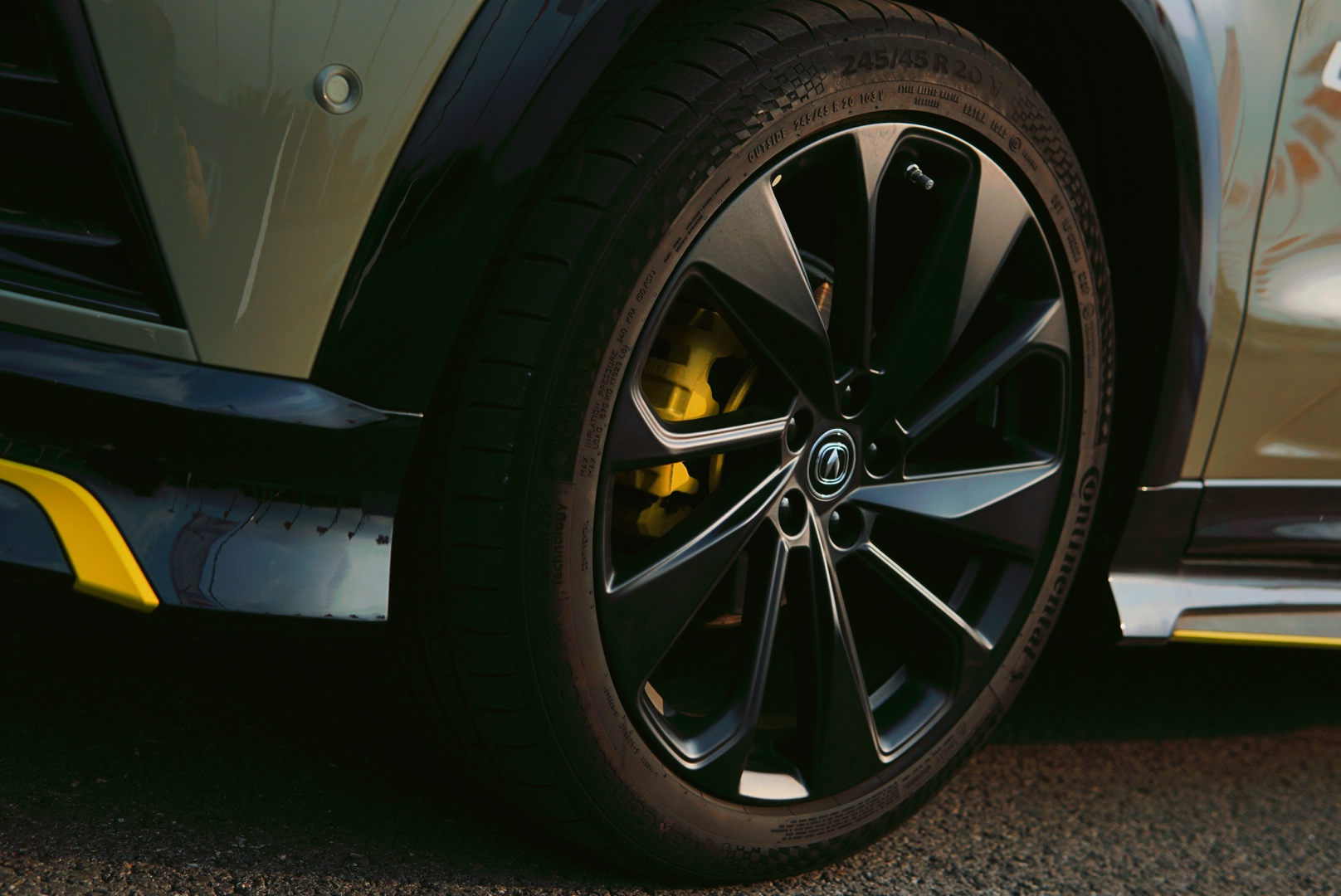 试驾2022款UNI-T把SUV开上赛道是种什么体验？