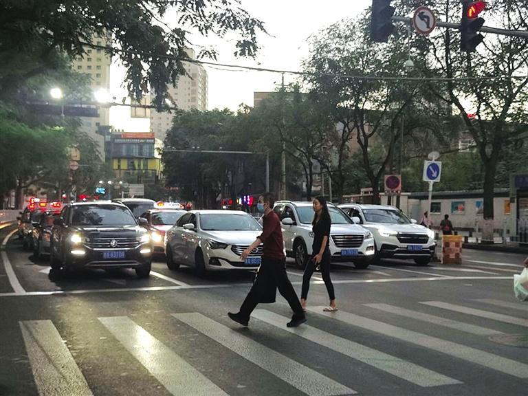 兰州交通大家谈城区疏堵交警支招了