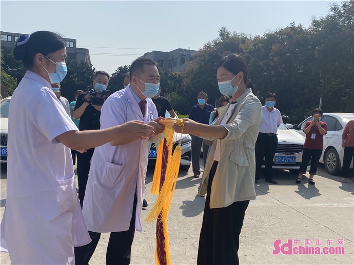 医德高尚感人锦旗,医患故事七面锦旗述说生命奇迹