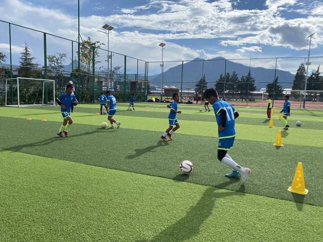 这就是丽江这群孩子的第二课堂，他们享受着……