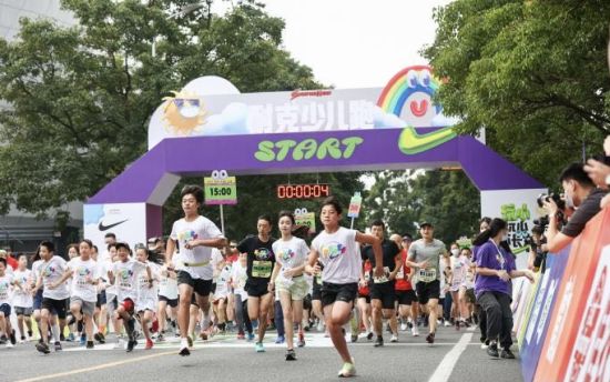 耐克futurespeed儿童跑鞋,耐克少儿跑2022报名