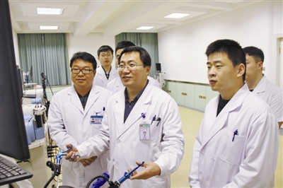 腹腔镜消化系统手术,消化科医生做腹腔镜手术吗