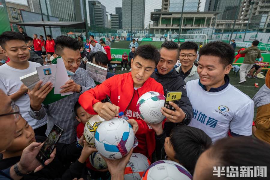 绿茵场上追梦想的下一句,绿茵场上冲刺防守