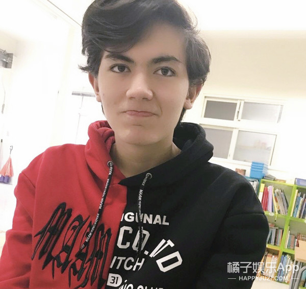 爱上查美乐韩以烈现状,爱上查美乐以烈美乐相差几岁