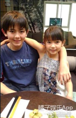 爱上查美乐韩以烈现状,爱上查美乐以烈美乐相差几岁