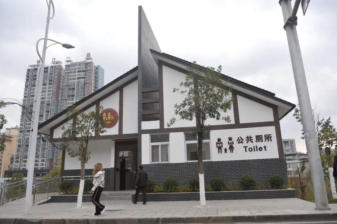 利川市的大街小巷变化真的好大,利川市中心的大变化