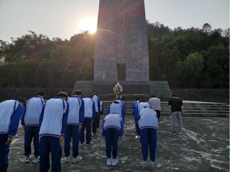 文明校园传扬时代正能量,文明校园创建人人有责