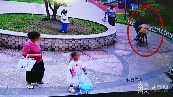 孩子小区内骑车撞到老人,小孩骑车撞到老人无力赔偿