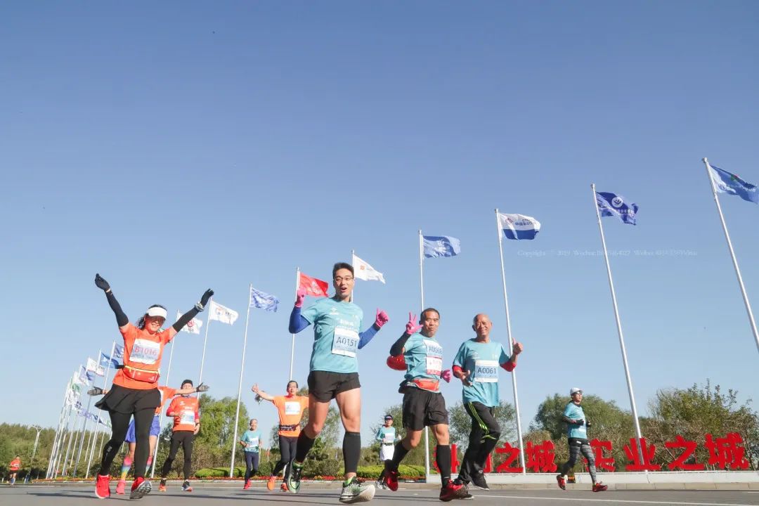 滨州黄河国际马拉松比赛,2019滨州黄河风情带马拉松赛开跑