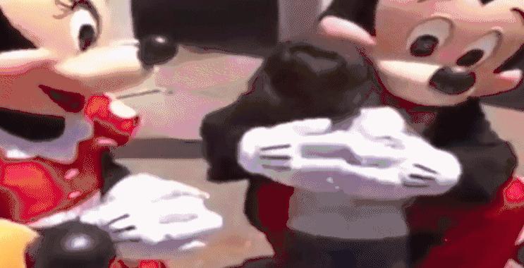 玲娜贝儿赚了多少钱,排队买玲娜贝儿要多久