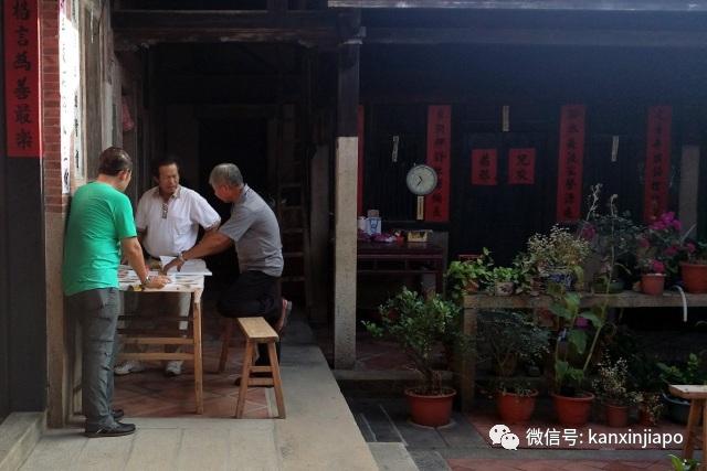 他七十八年前从中国下南洋，没想从此两地隔绝，再没回头