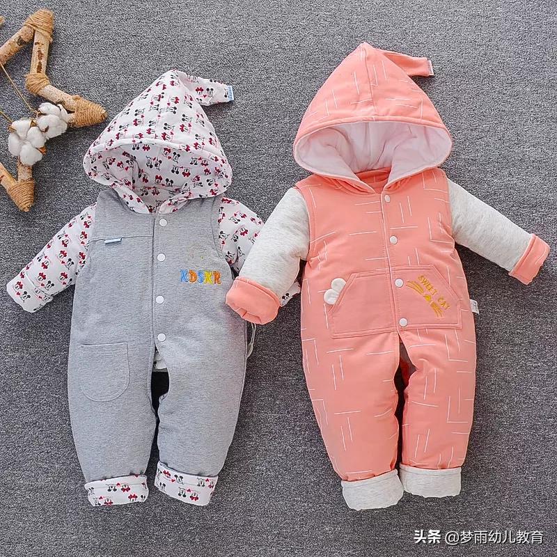 冬天怎么给宝宝穿衣服保暖又方便,冬季宝宝最佳衣服穿搭方法2岁
