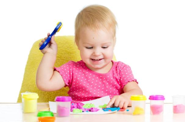 手指每年春天就起泡脱皮怎么治疗,手指起泡脱皮是什么原因