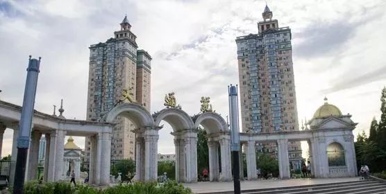 12年商场，即将关闭！清仓甩货中，正好捡漏！