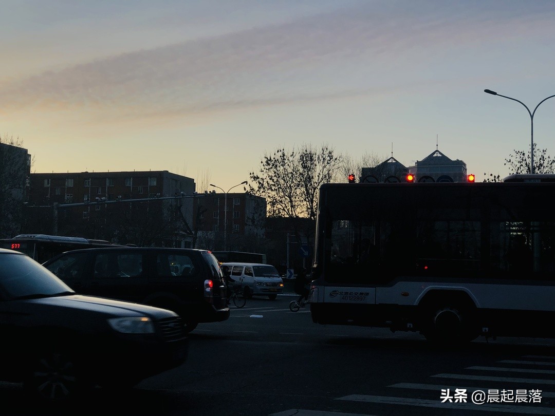 有一种修养叫少管闲事图片,有一种修养叫少管闲事