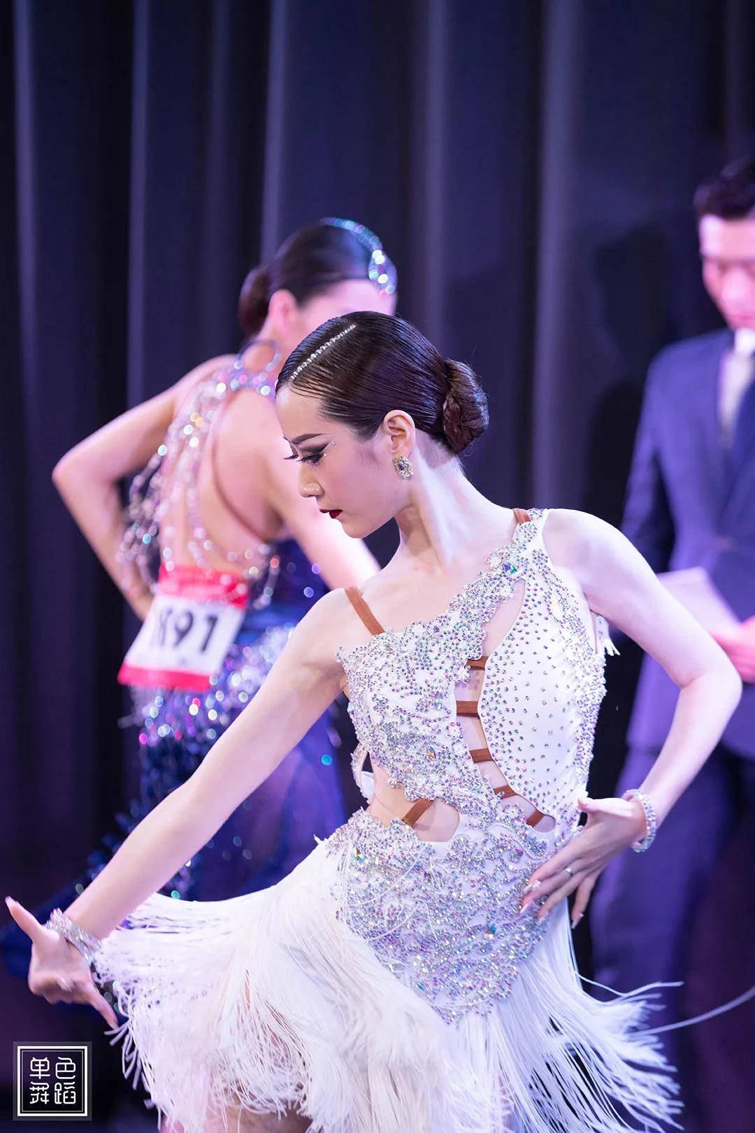 都说拉丁舞穿着太露，过于性感？你可能不知道这些原因