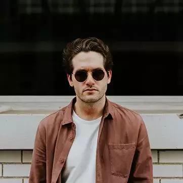 呼吸几口国外的空气，我被批崇洋媚外？