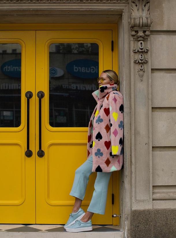 别再只会花冤枉钱！看遍秋冬秀场，不花一分钱衣品秒升级