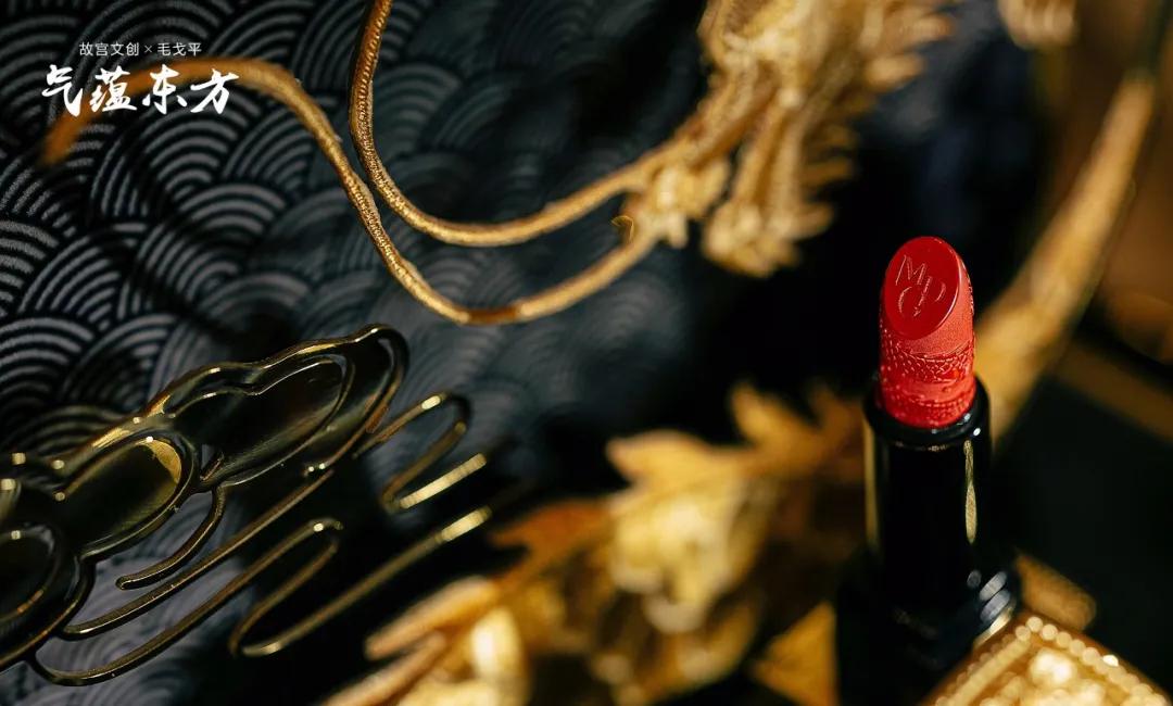 中国彩妆刷爆ins！背后“神仙”藏不住了！我：寄头可以包邮吗？