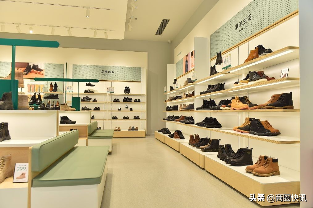 Hotwind热风重庆龙湖U南店盛大开业，七代形象全新亮相