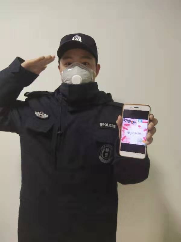 战疫青年志愿者贡献青春力量,疫情防控为祖国加油大学生