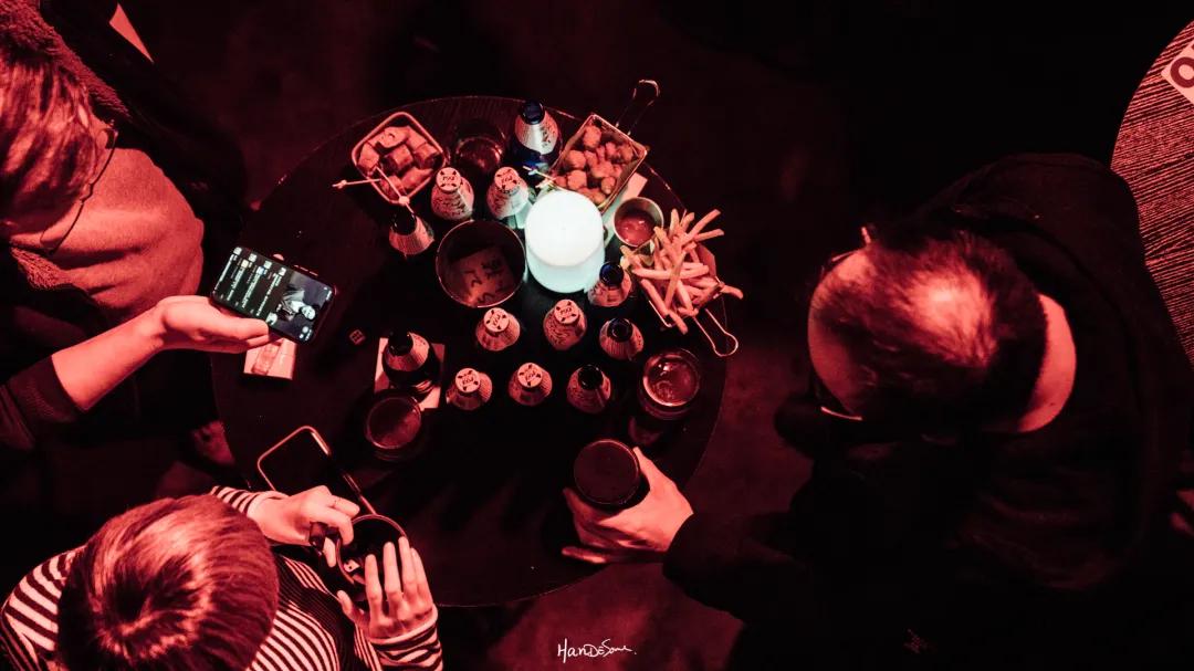 武汉嫂子和男将的秘密狂欢派对，在沿江大道153号