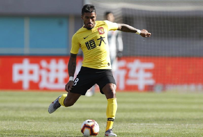 保利尼奥红牌罚下,保利尼奥被红牌罚下来