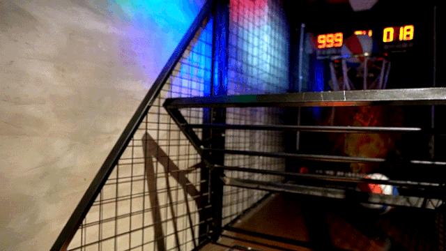 轰趴馆里的小型ktv多少钱,酒店式公寓轰趴棋牌馆