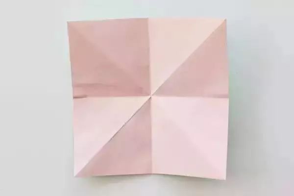 4-6岁幼儿园手工作业火箭,幼儿园作业手工做房子怎么做
