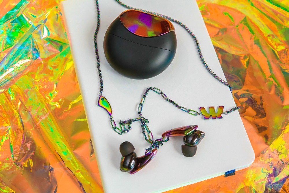 耳机也能入驻潮流圈？ROttKRON乐旷多晶锆宝石耳饰耳机来袭