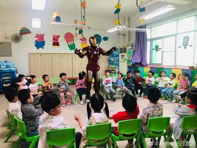 奶爸穿军装带女儿,奶爸穿钢铁侠盔甲