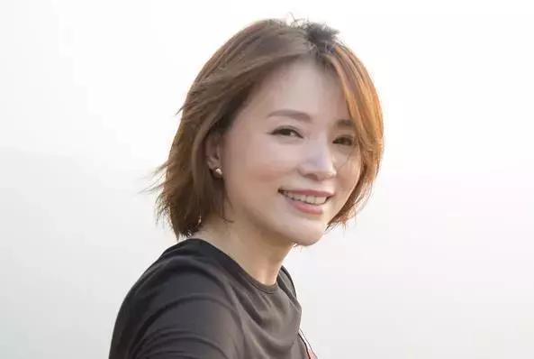 45岁董卿与周涛,45岁董卿现在状况