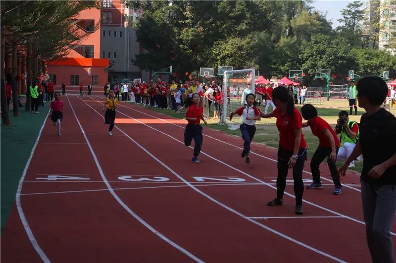 越秀｜太燃！铁一小学的这个体育节活力满满、欢乐满满，还科技感爆棚