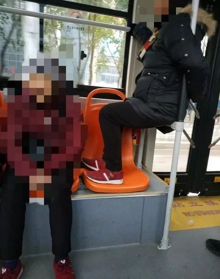 一个公交司机的职业素养,一个公交驾驶员的心声