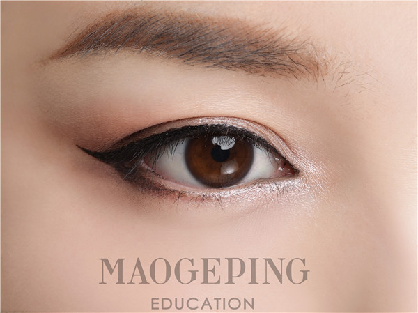 不会出错的眼影公式,新手不会出错的眼影盘颜色