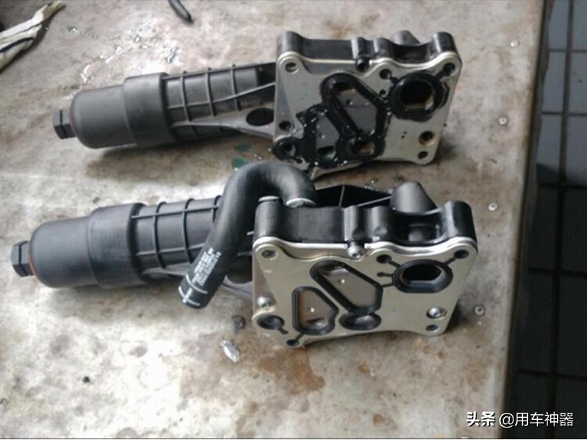 发现4机滤底座漏防冻液,机滤没拧紧导致漏机油维权